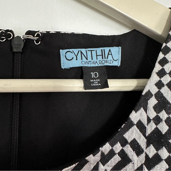 Cynthia Rowley Fit and Flare Metallic Silver Black Dress Size 10 - Picture 4 of 6